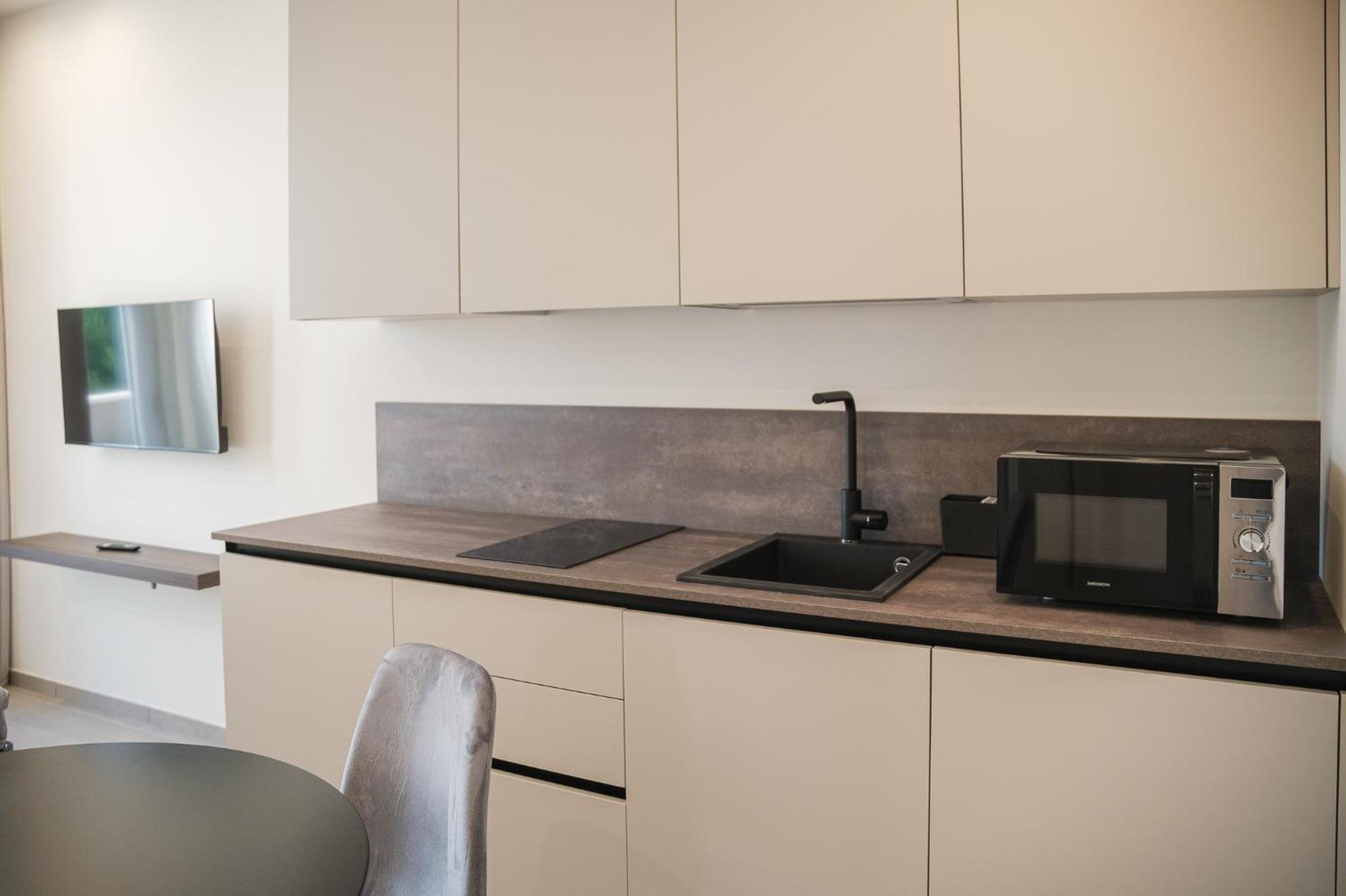 Residence Goldoni6 Suite Apartment Ріміні Екстер'єр фото