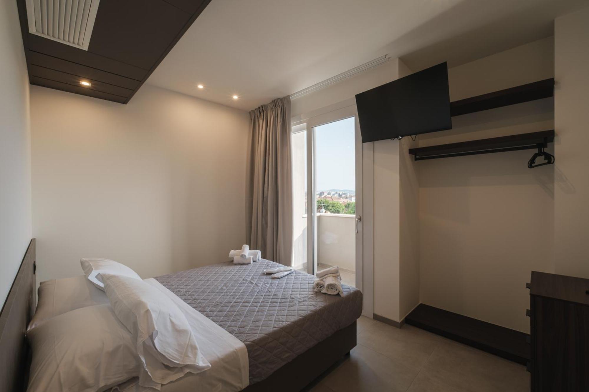 Residence Goldoni6 Suite Apartment Ріміні Екстер'єр фото
