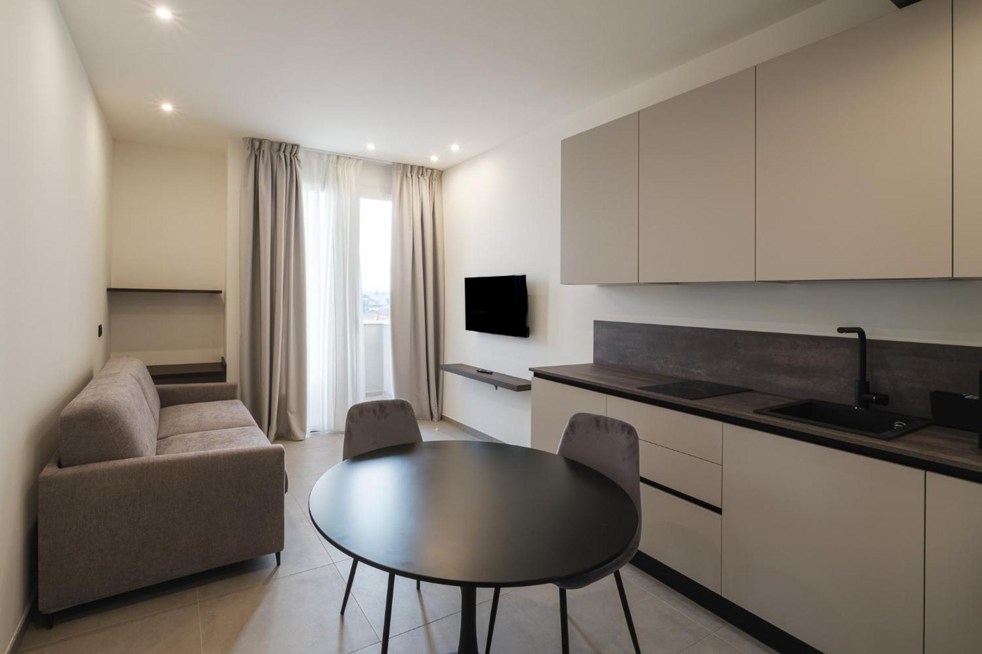 Residence Goldoni6 Suite Apartment Ріміні Екстер'єр фото