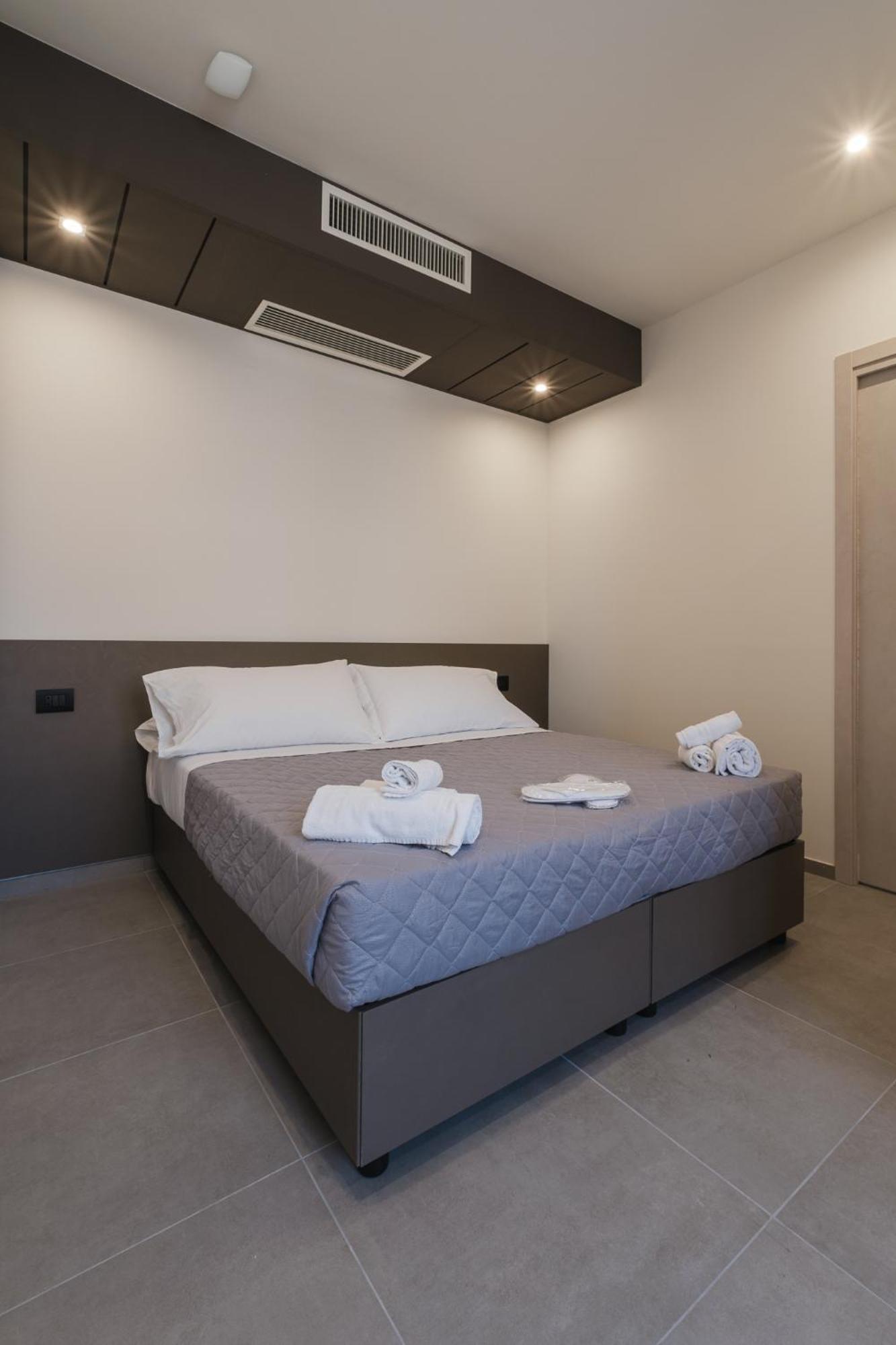 Residence Goldoni6 Suite Apartment Ріміні Екстер'єр фото