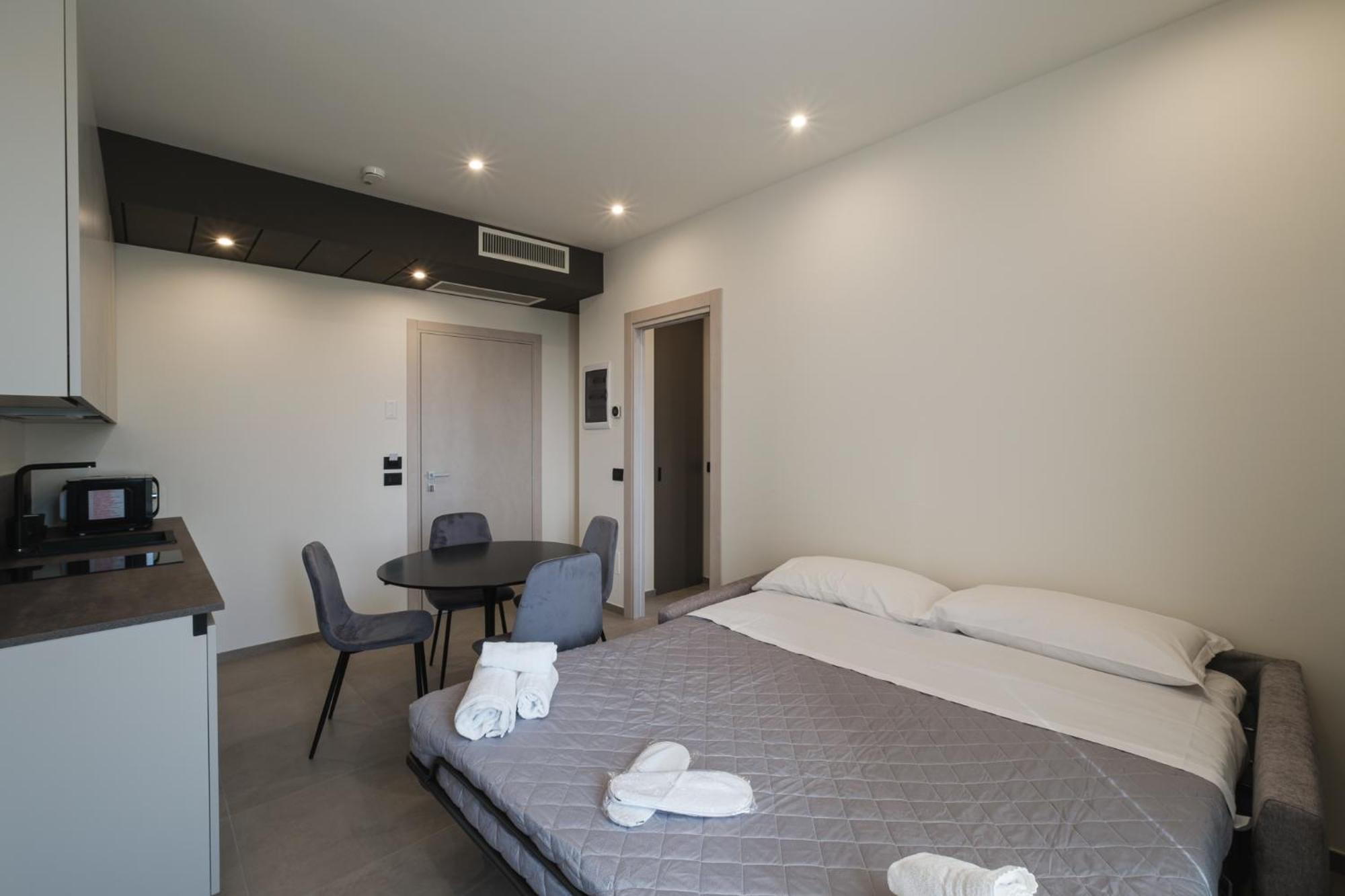 Residence Goldoni6 Suite Apartment Ріміні Екстер'єр фото