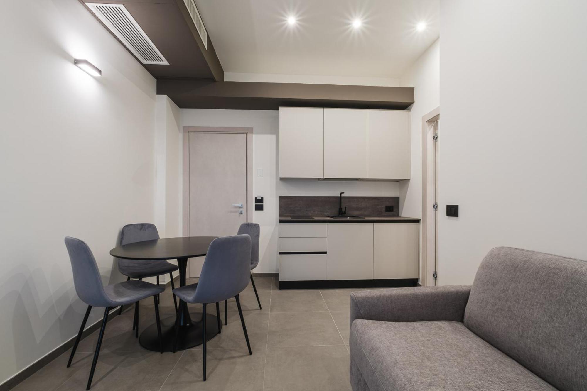Residence Goldoni6 Suite Apartment Ріміні Екстер'єр фото