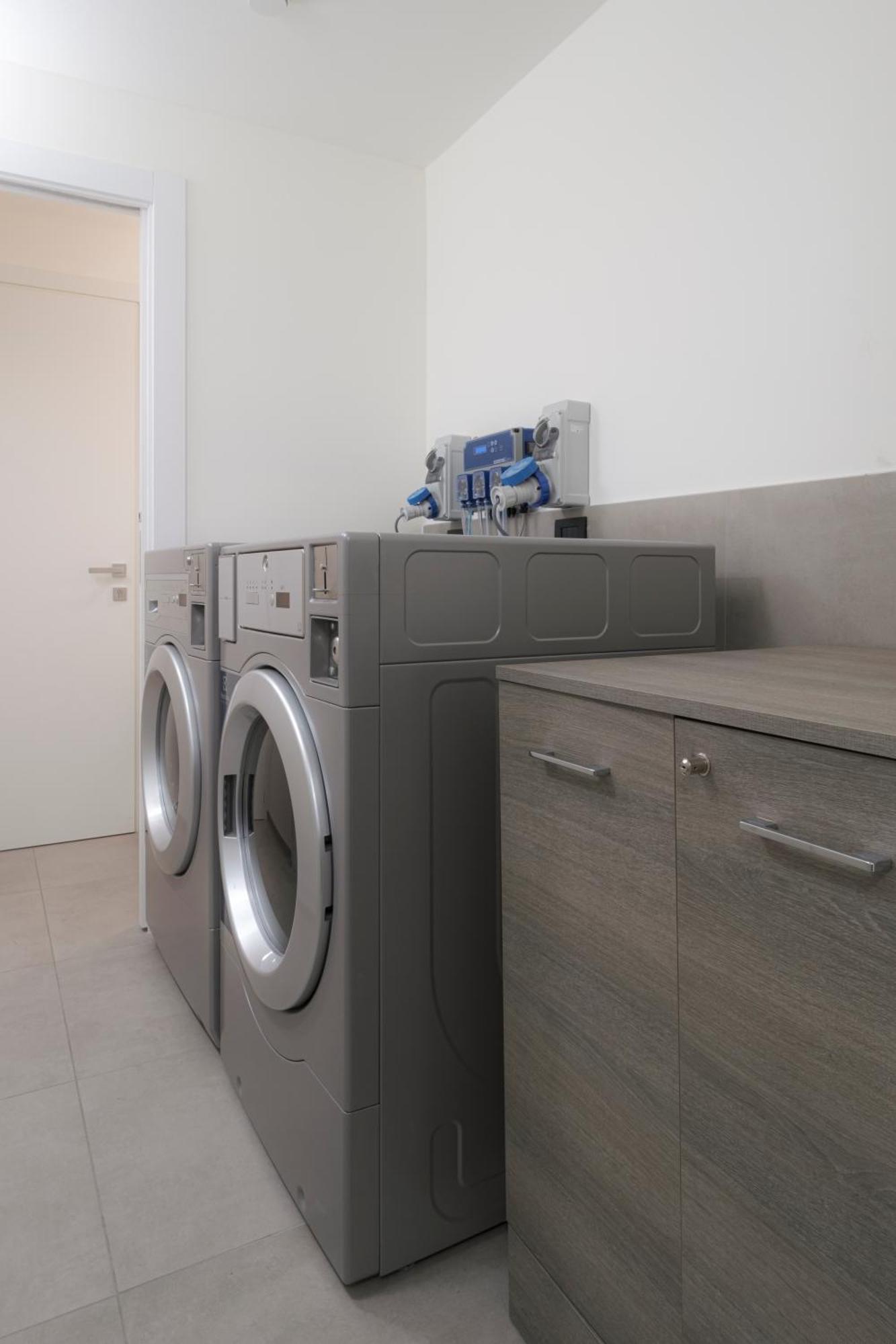 Residence Goldoni6 Suite Apartment Ріміні Екстер'єр фото