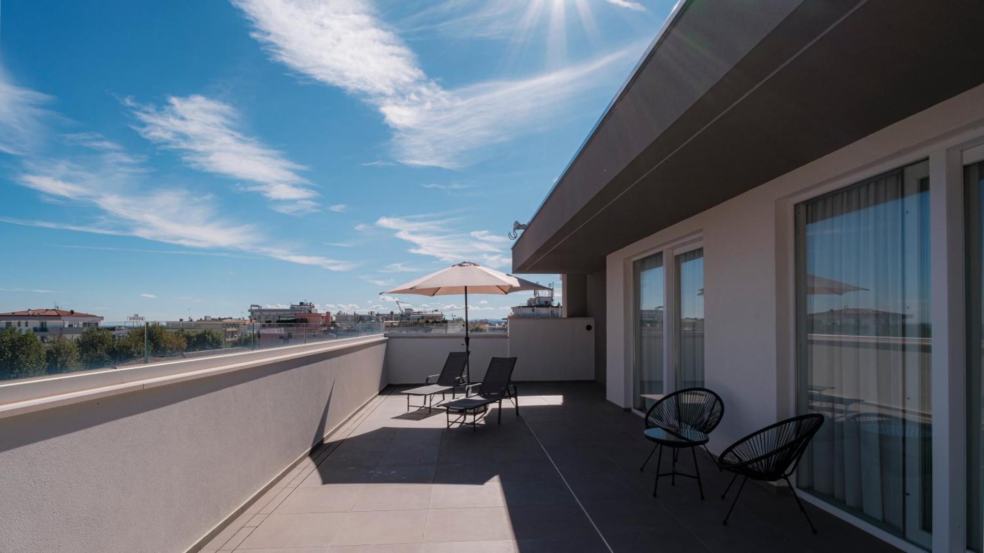 Residence Goldoni6 Suite Apartment Ріміні Екстер'єр фото